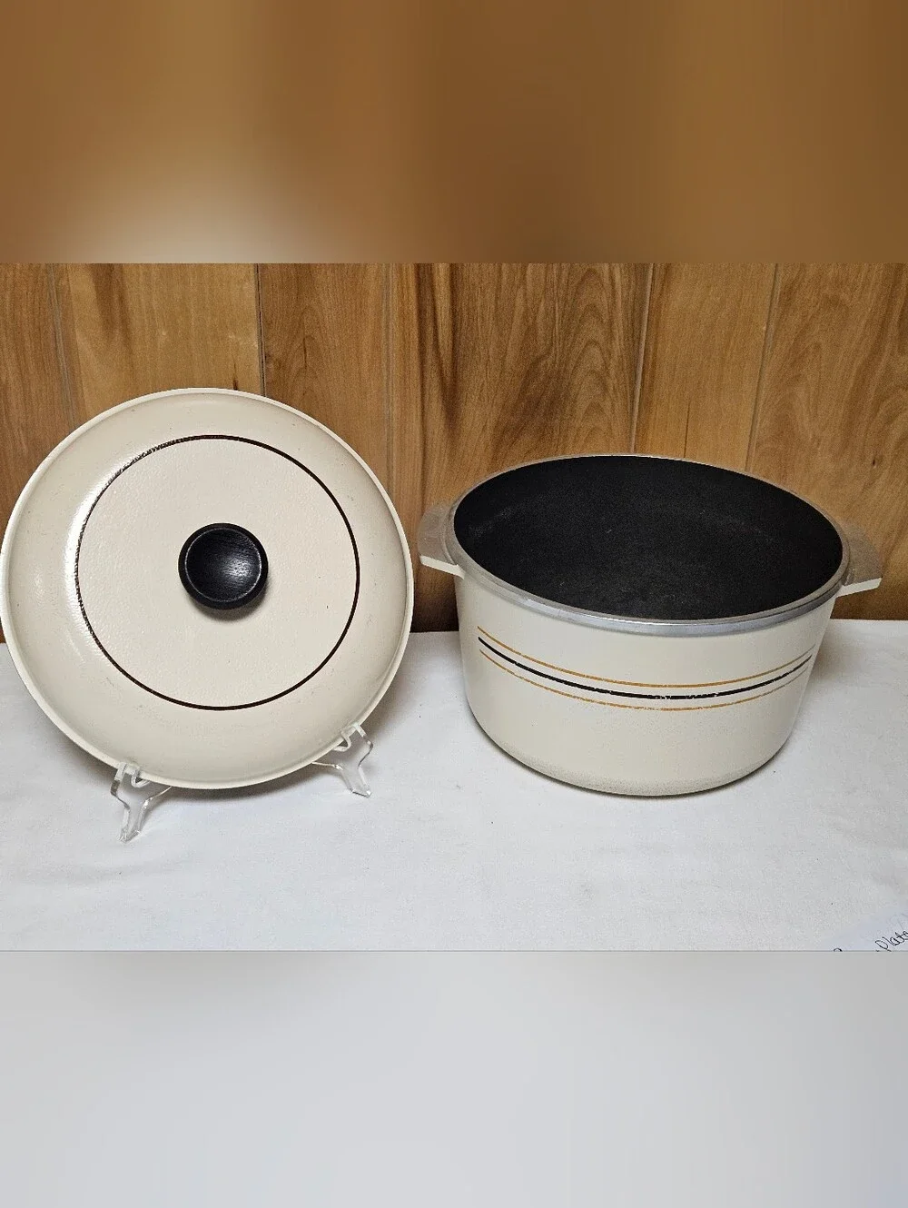 Vintage Regal Ware Cast Aluminum 8 Quart 10” Dutch Oven / Roaster 13